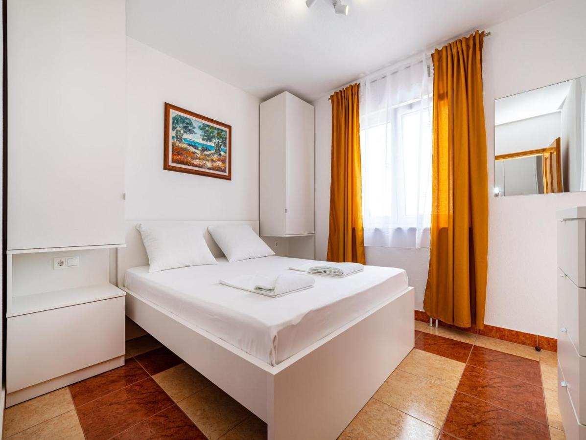 Apartments Prkacin 스타리그라드 파클레니차 외부 사진